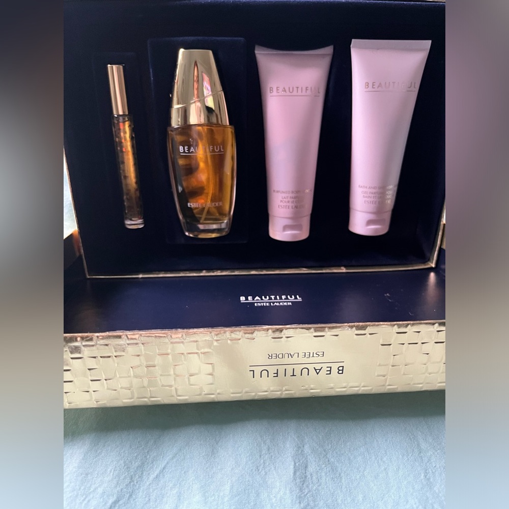 Estée Lauder 4-Pc. Beautiful Romantic Destinations Gift Set - Macy's